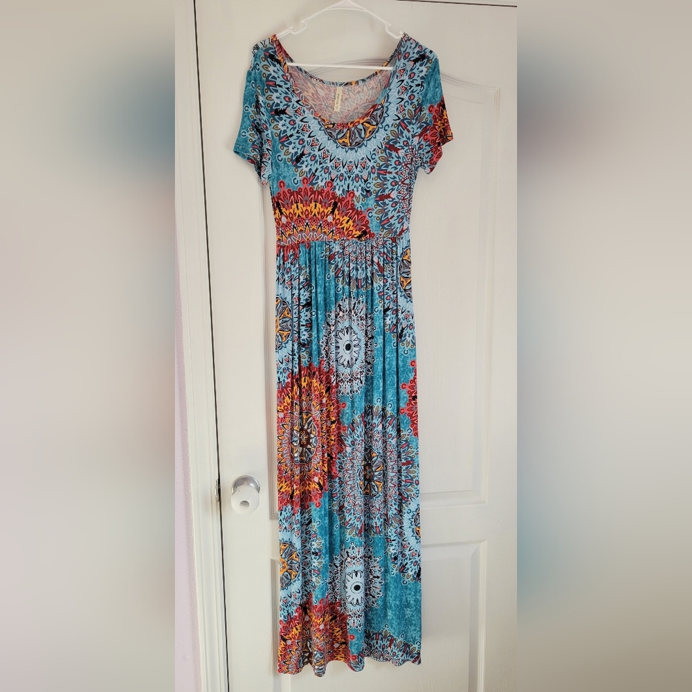 Maxi Dress gorgeous Multicolored Euc